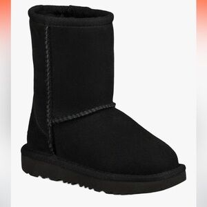 UGG Kids Classic II Black Boot size 4